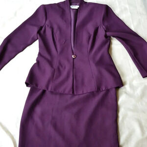 Vtg Nu-Mode Skirt  Suit Set